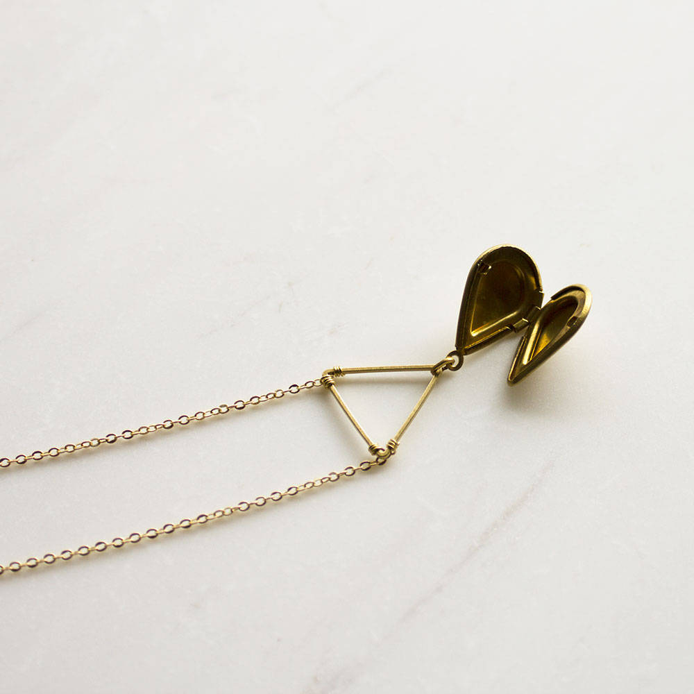 Triangle locket necklace, Teardrop locket Necklace, Gold Locket, Simple Locket, Geometric Locket, Gift for Her, minimalist gift for women