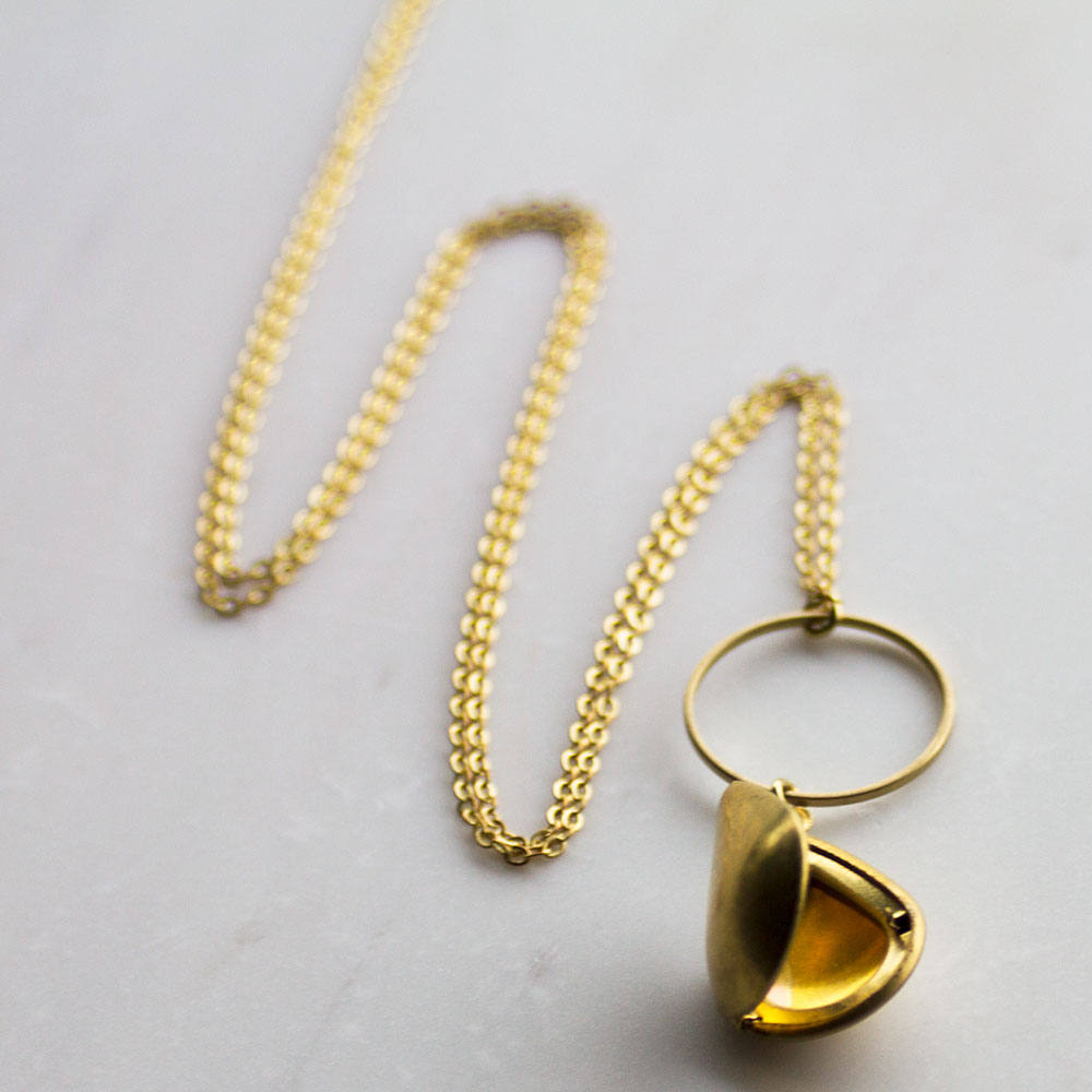 Gold Locket, teardrop locket, modern locket, long necklace, Gift for Her, Gift for mom wife, keepsake Gift, Personalised Keepsake