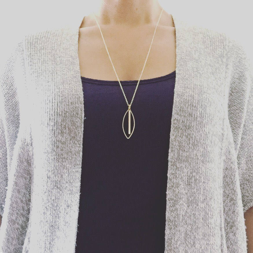 Long gold bar and leaf layering necklace, oval necklace, long bar necklace, modern necklace, minimalist necklace, gift for her women