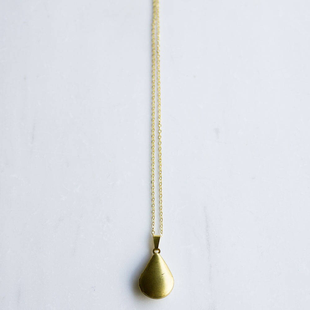 Simple Gold Locket, Teardrop locket, small locket, modern locket, graduation gift, brass locket, gift for her, Personalised mothers day gift