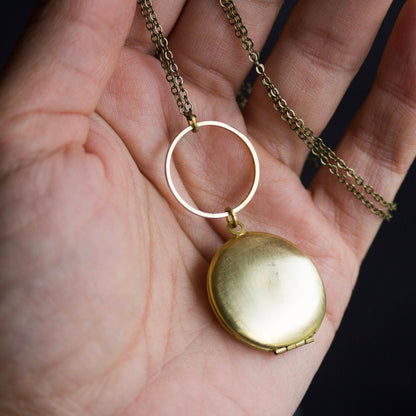 Gold locket, Geometric Lockets, locket necklace, Gold modern locket, Modern locket, gift for her, Personalized Gift, photo locket, Christmas
