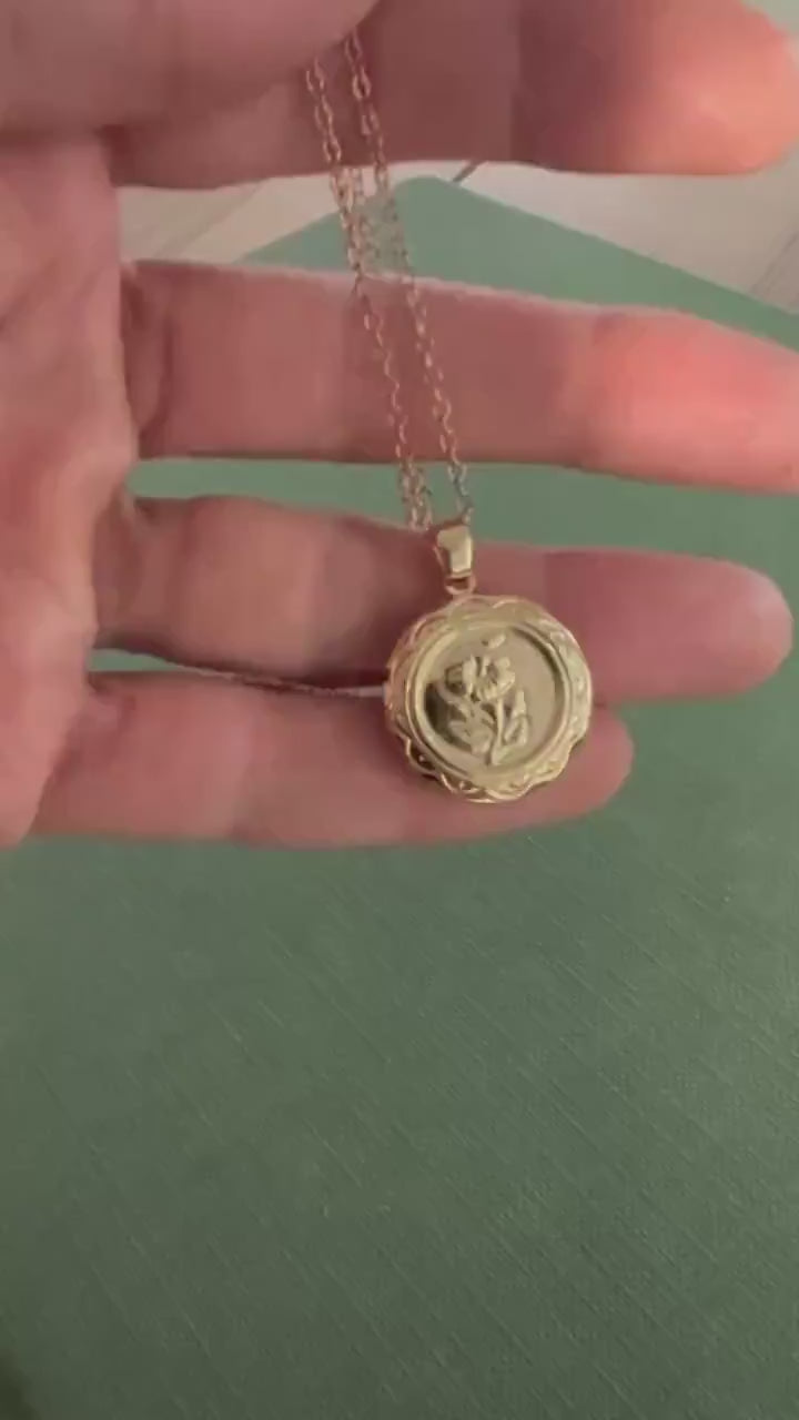 Antique style locket, 18k gold locket, flower necklace,  small locket necklace, dainty locket, vintage locket, Christmas gift for her