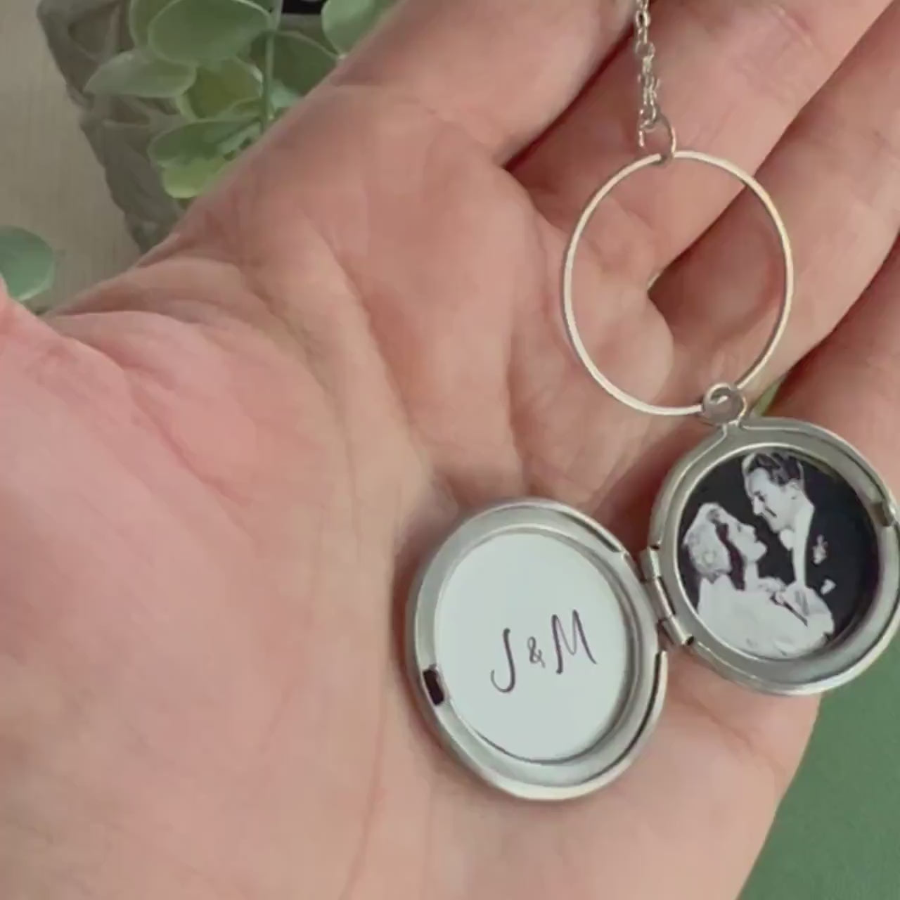 Silver geometric locket, locket necklace, silver modern locket, Modern locket, gift for her, Personalized photo locket